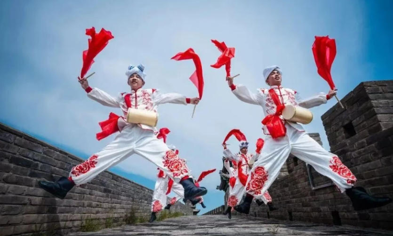 从黄土高原走向世界舞台——国家级非遗横山老腰鼓焕发新活力展现新时代文化自信